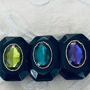 JOAN RIVERS STRETCH BRACELET NO SIGNATURE TAG  COLORFUL STONES SET IN BL…